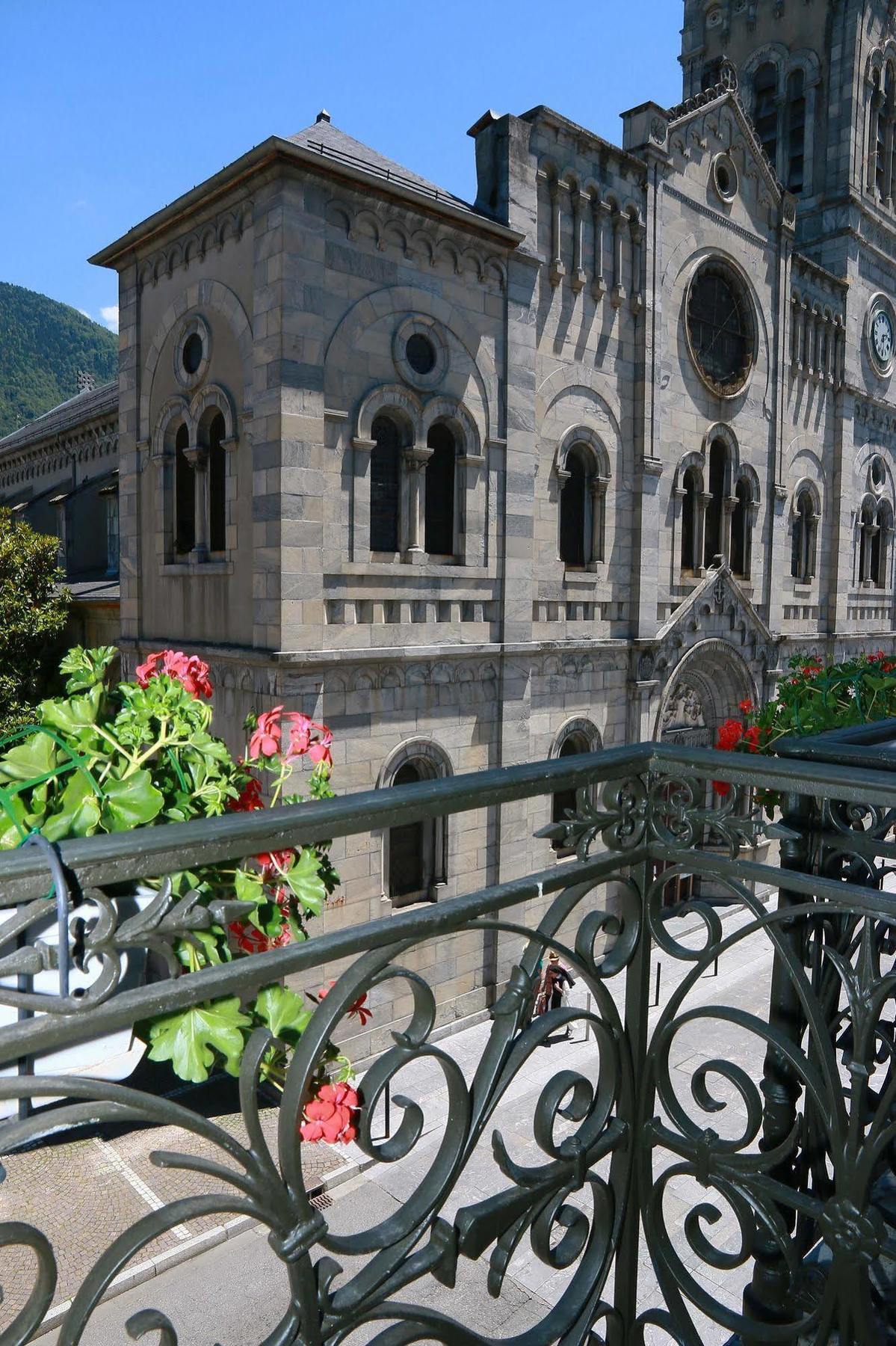 Hotel Panoramic Bagneres-de-Luchon Экстерьер фото