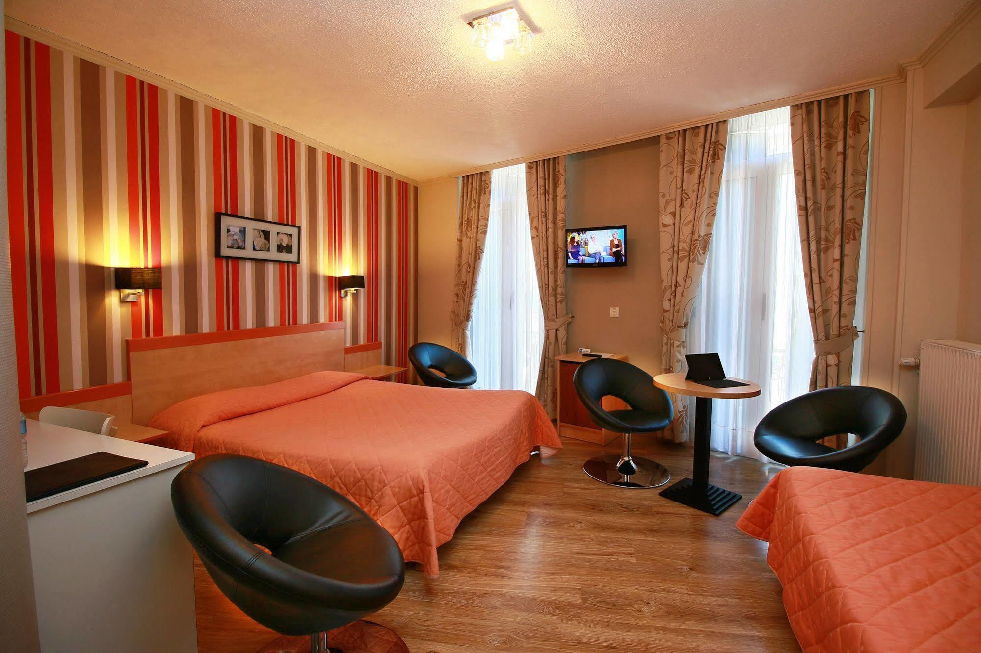 Hotel Panoramic Bagneres-de-Luchon Экстерьер фото